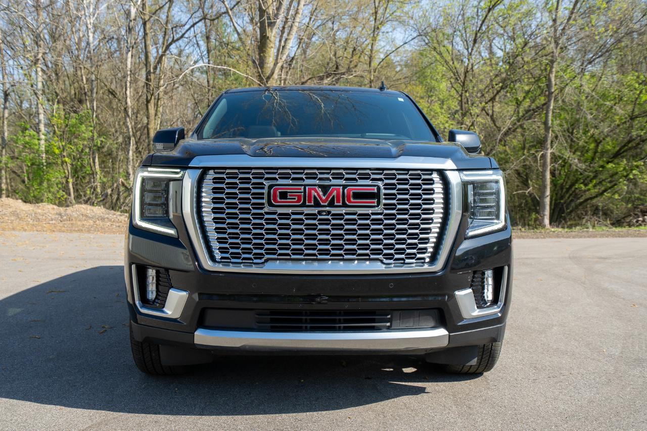 GMC Yukon Denali 4WD 2024