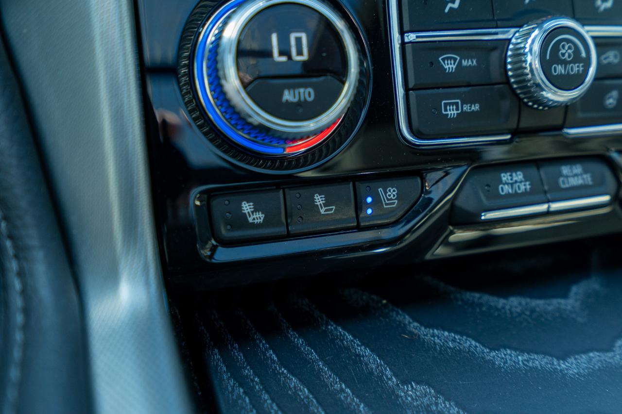 GMC Yukon Denali 4WD 2024