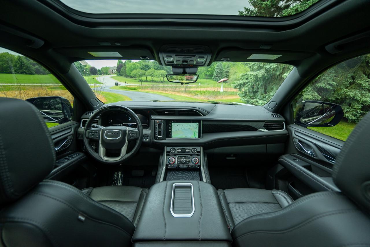 2024 GMC Yukon Denali - Photo 14