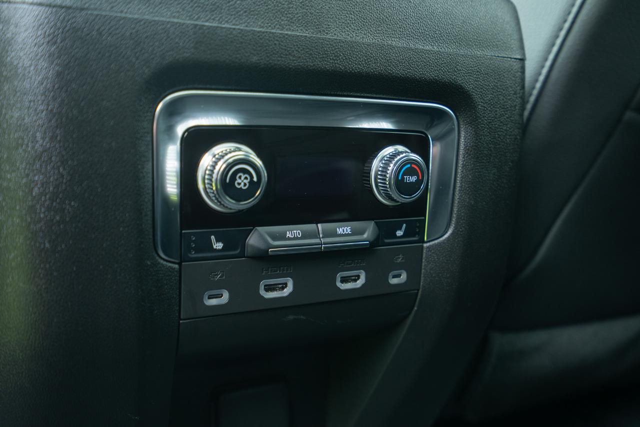 2024 GMC Yukon Denali - Photo 22