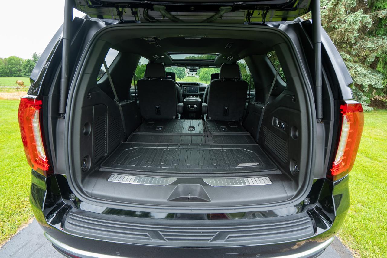 2024 GMC Yukon Denali - Photo 27