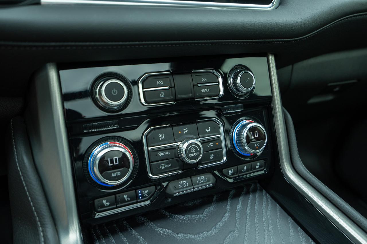 2024 GMC Yukon Denali - Photo 28