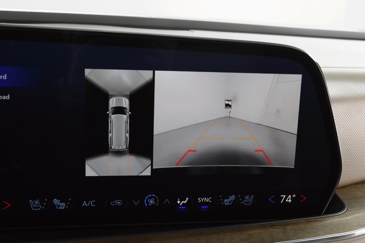 Chevrolet Suburban High Country 4WD 2025