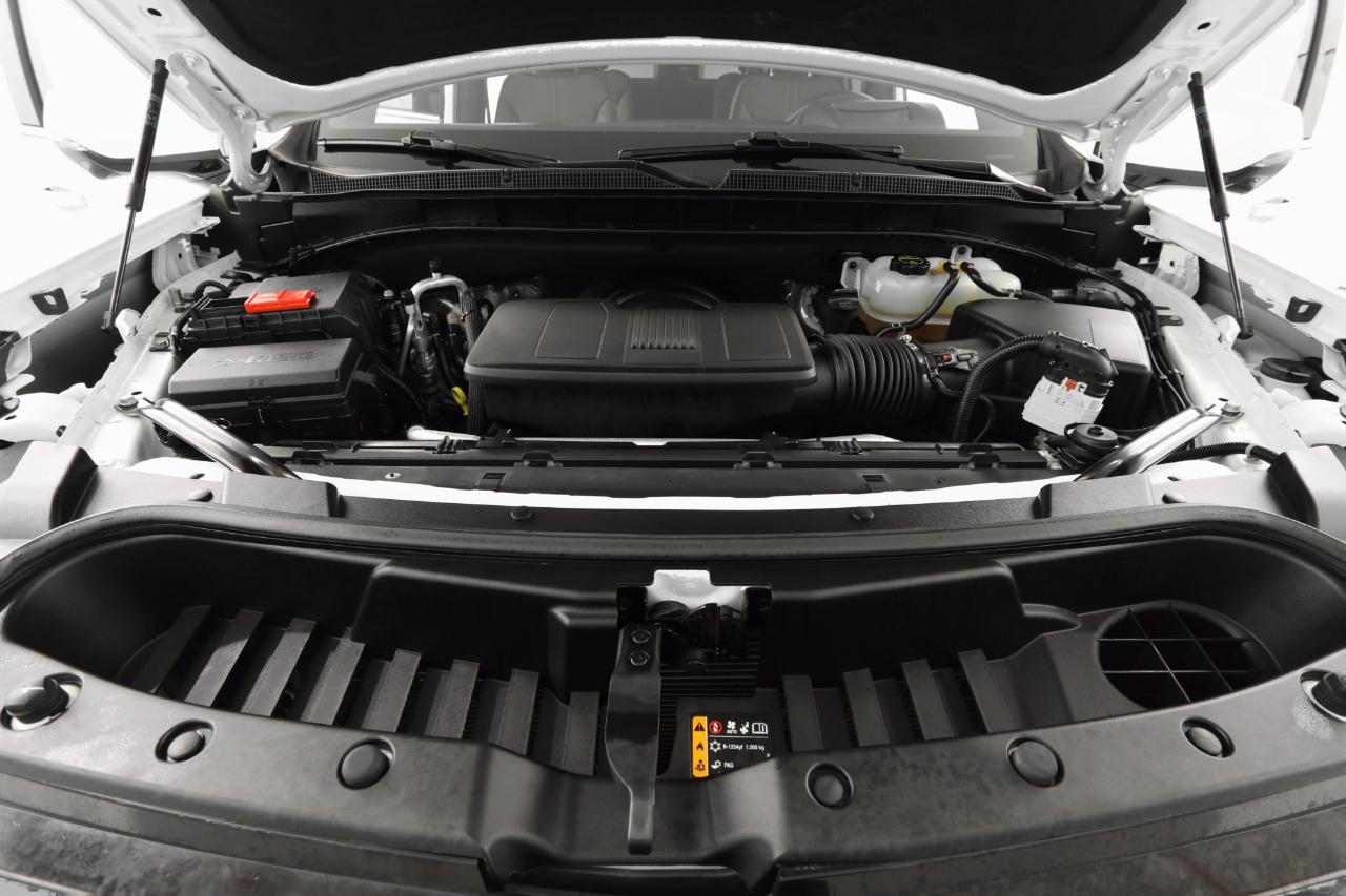 Chevrolet Suburban High Country 4WD 2025