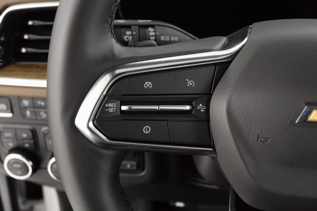 Chevrolet Suburban High Country 4WD 2025