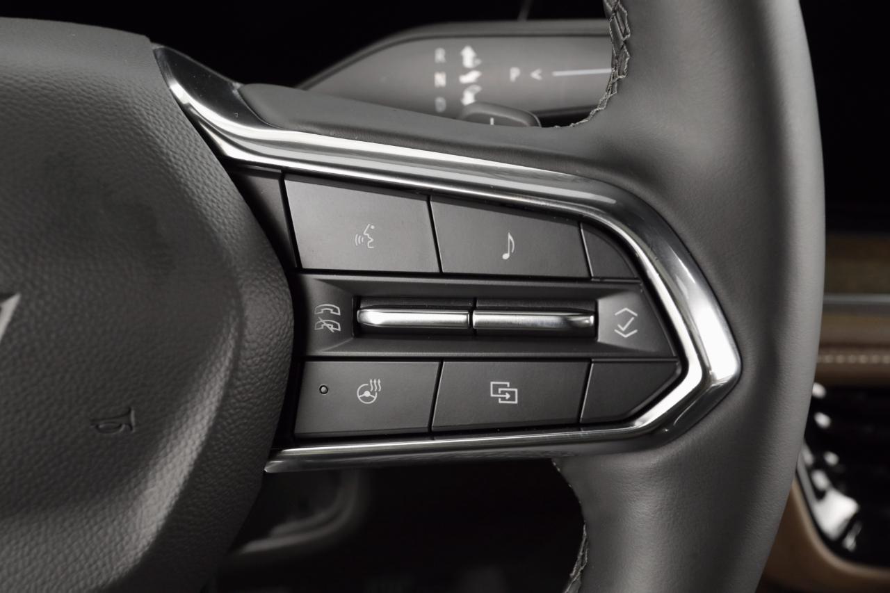 Chevrolet Suburban High Country 4WD 2025