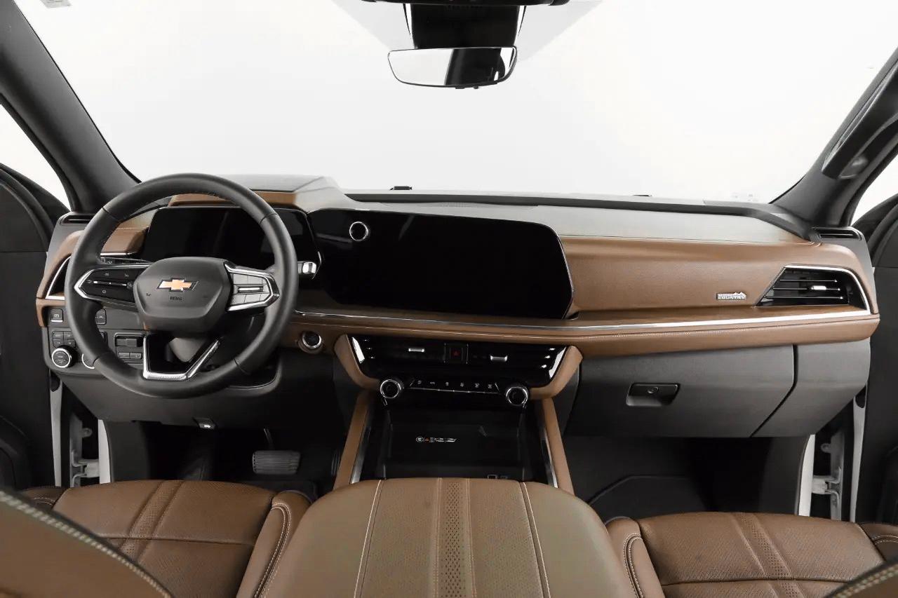 Chevrolet Suburban High Country 4WD 2025