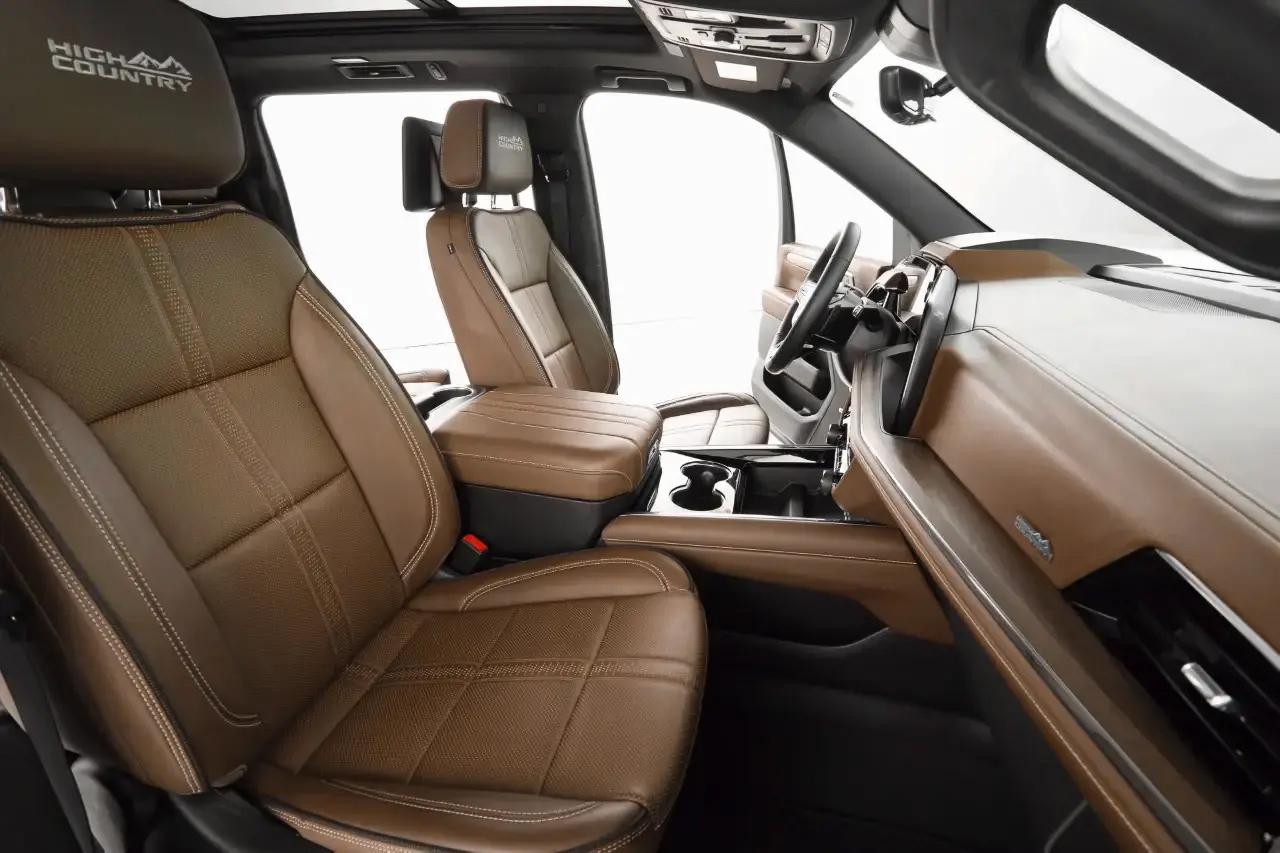 Chevrolet Suburban High Country 4WD 2025