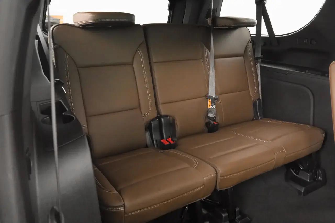 Chevrolet Suburban High Country 4WD 2025