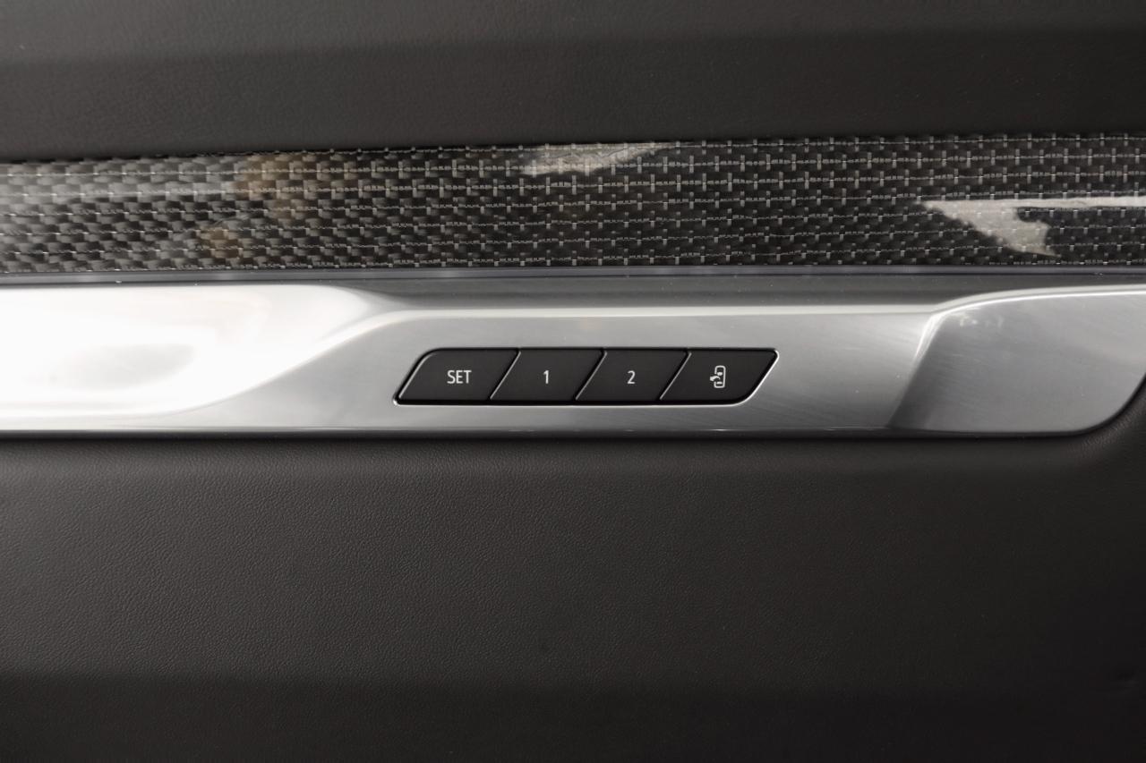 Cadillac Escalade  2025