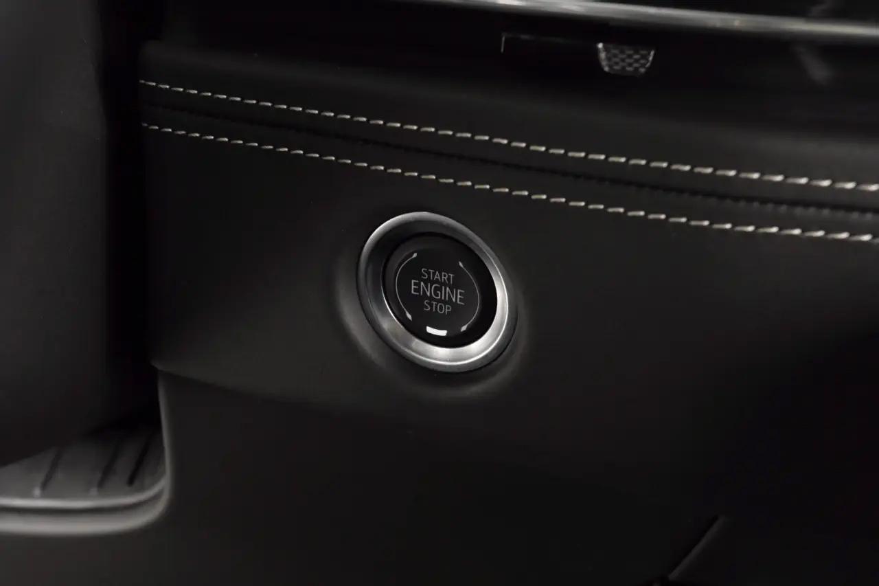 Cadillac Escalade  2025