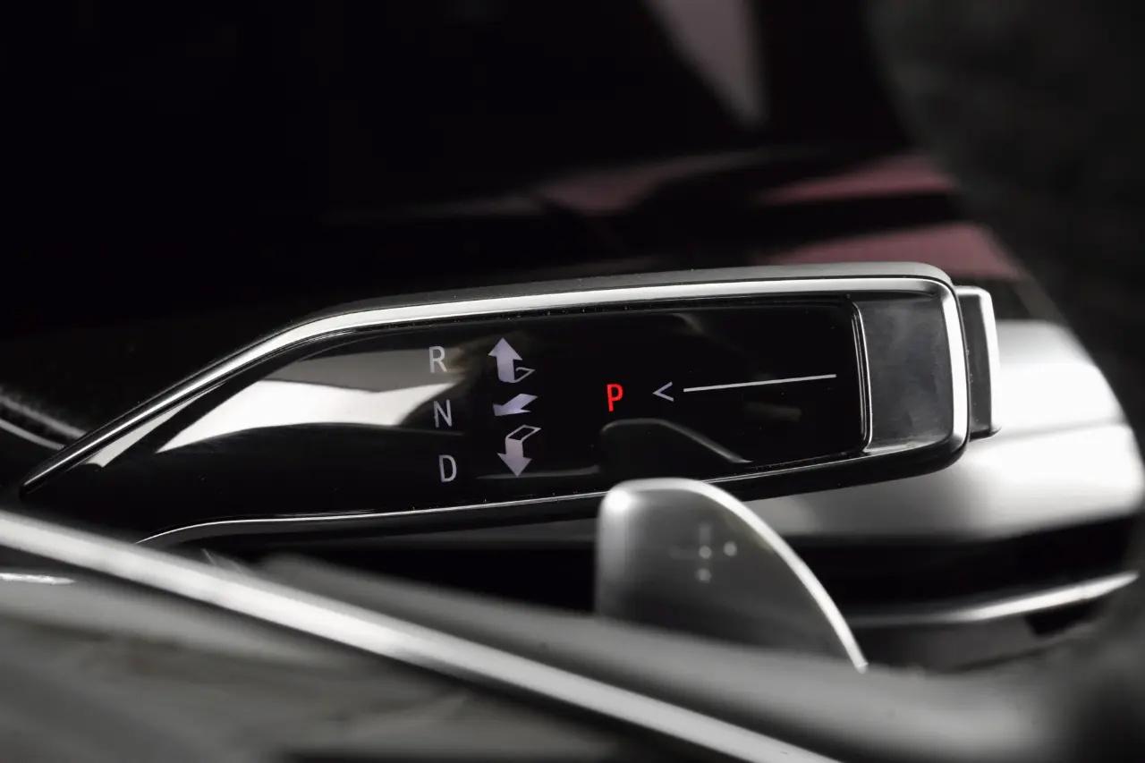 Cadillac Escalade  2025