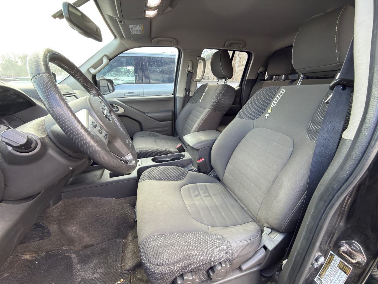 Nissan Frontier  2015