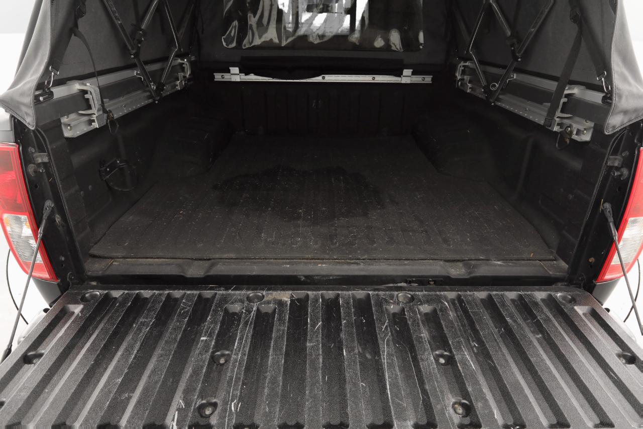 Nissan Frontier  2015