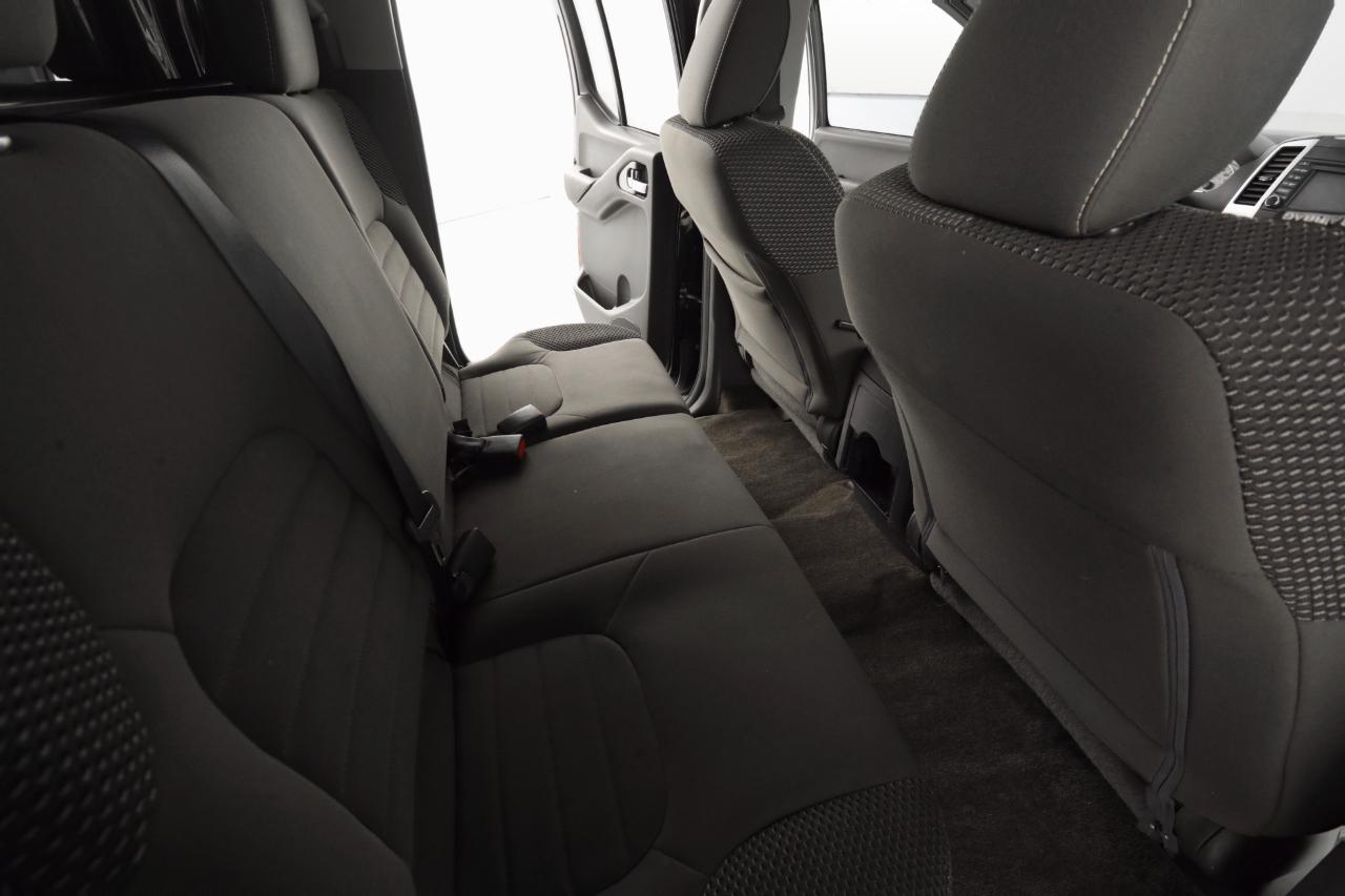 Nissan Frontier  2015