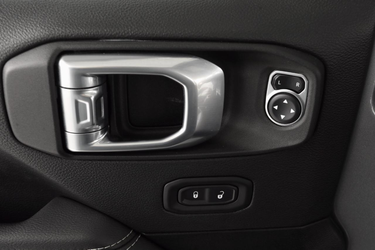 Jeep Wrangler Unlimited Sahara 4WD 2021