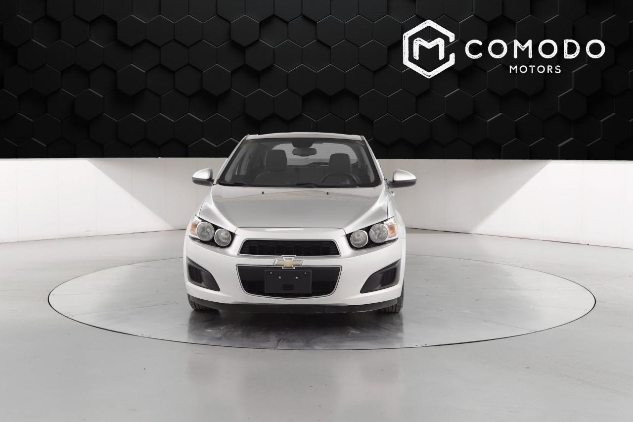 Chevrolet Sonic LS 2012