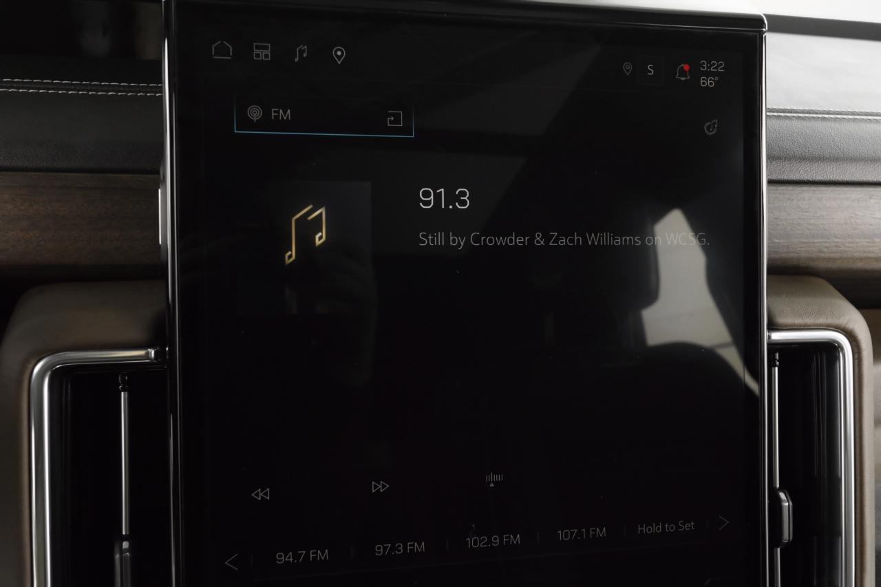 GMC Yukon XL Denali Ultimate 4WD 2025