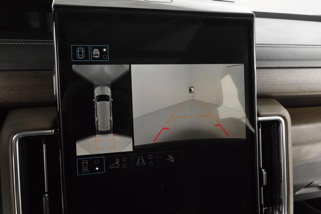 GMC Yukon XL Denali Ultimate 4WD 2025