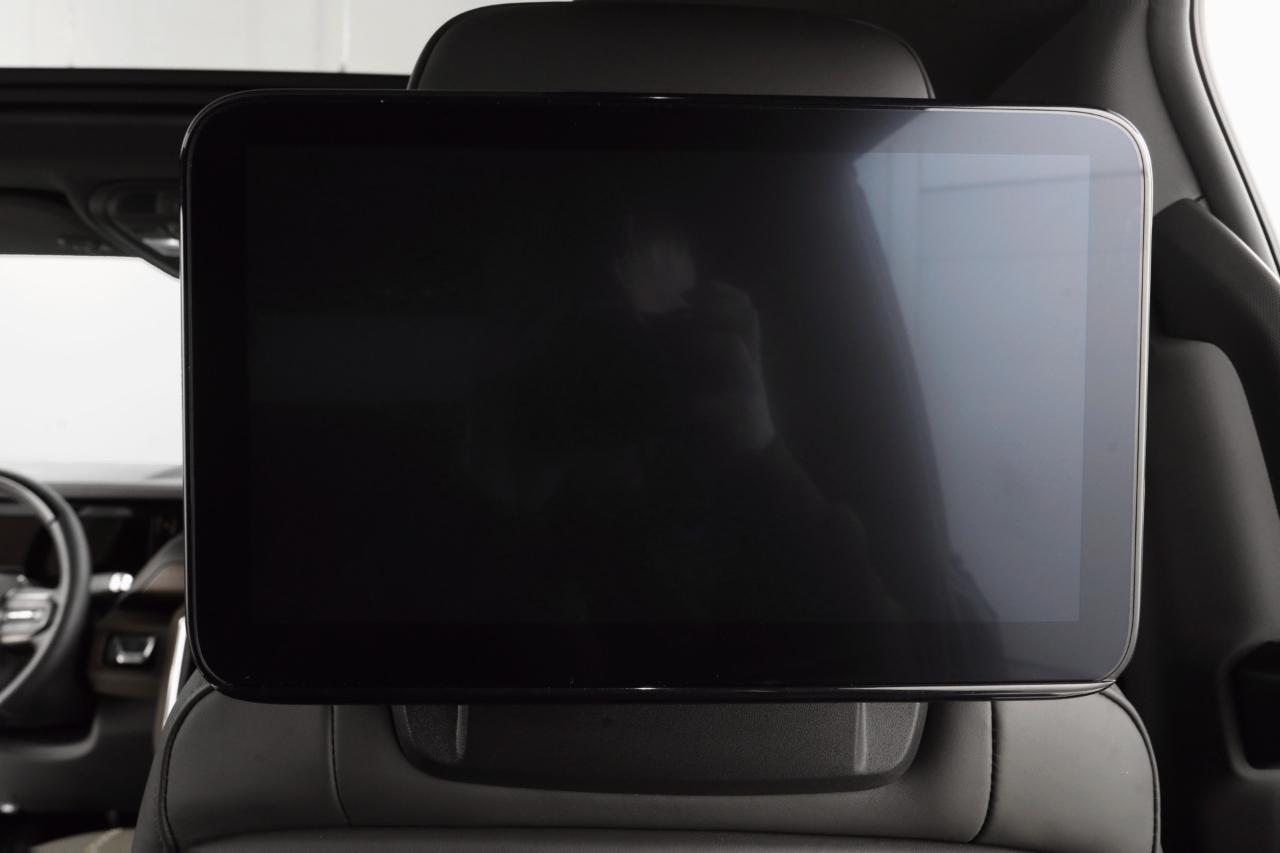 GMC Yukon XL Denali Ultimate 4WD 2025