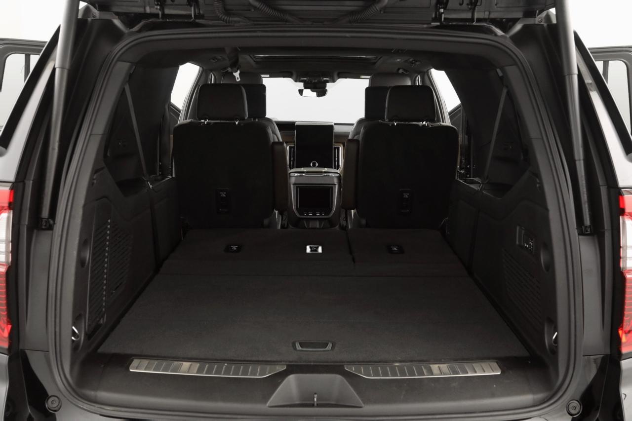 GMC Yukon XL Denali Ultimate 4WD 2025