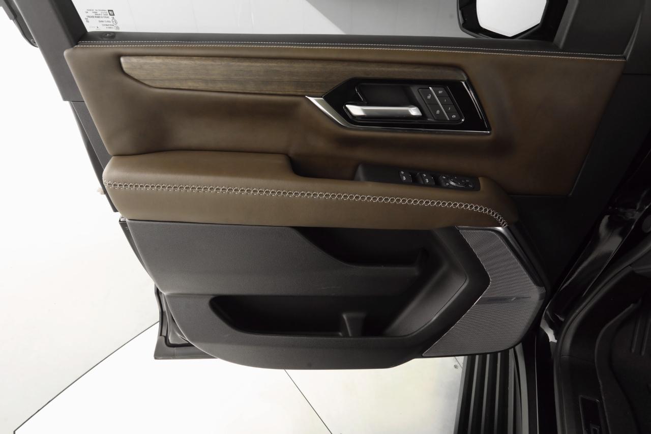 GMC Yukon XL Denali Ultimate 4WD 2025