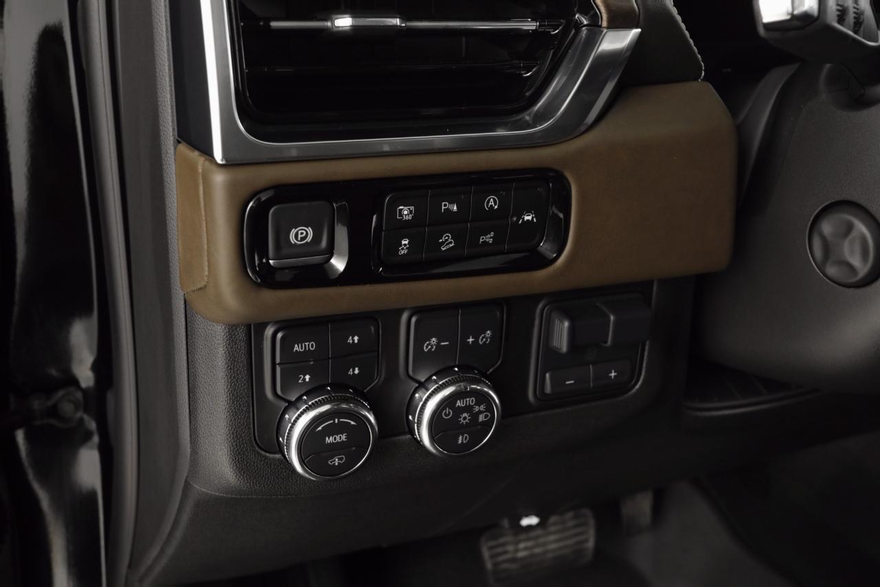 GMC Yukon XL Denali Ultimate 4WD 2025