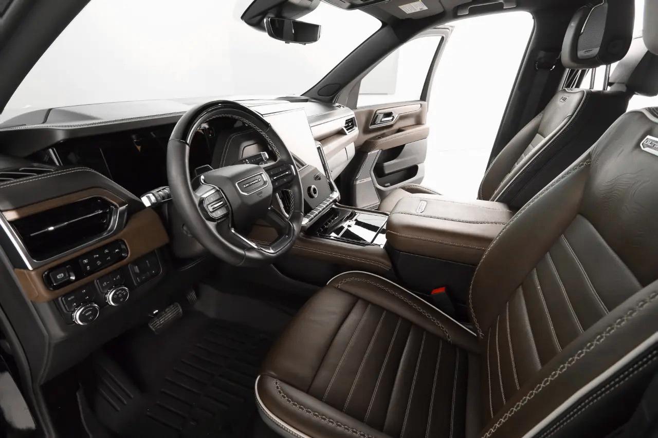 GMC Yukon XL Denali Ultimate 4WD 2025