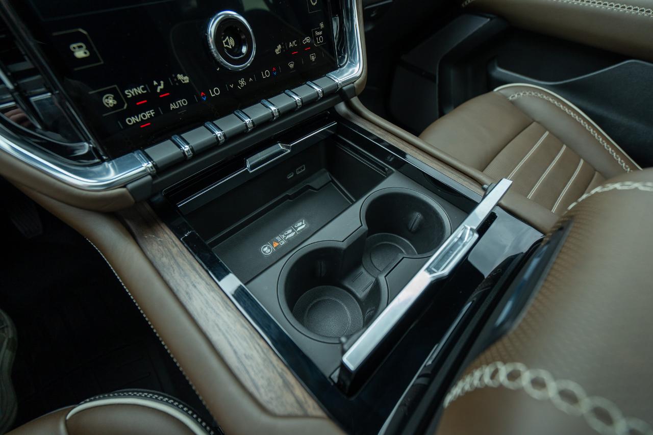 GMC Yukon XL Denali Ultimate 4WD 2025