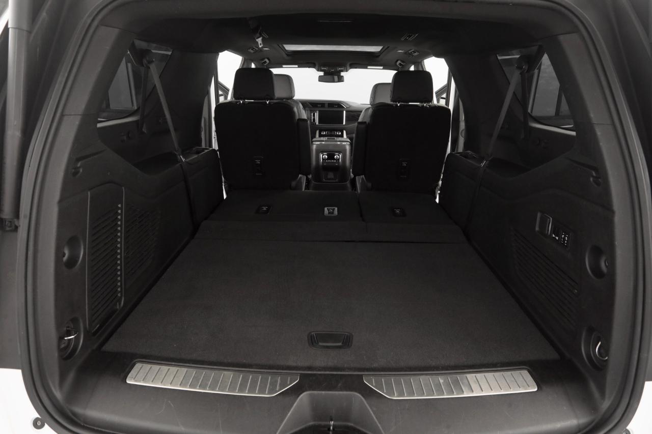 GMC Yukon XL Denali 4WD 2023