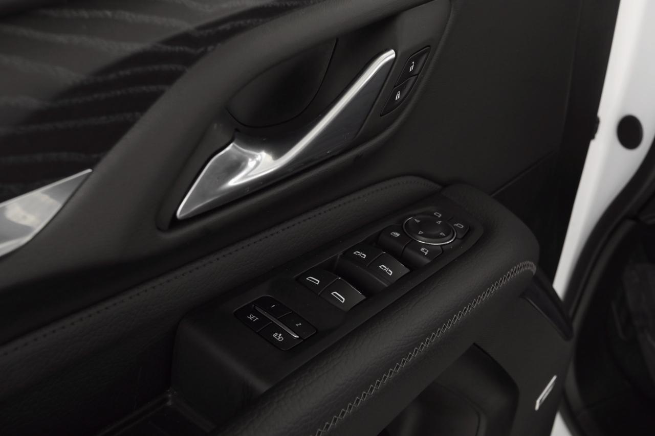 GMC Yukon XL Denali 4WD 2023