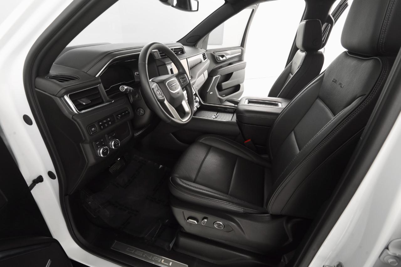 GMC Yukon XL Denali 4WD 2023