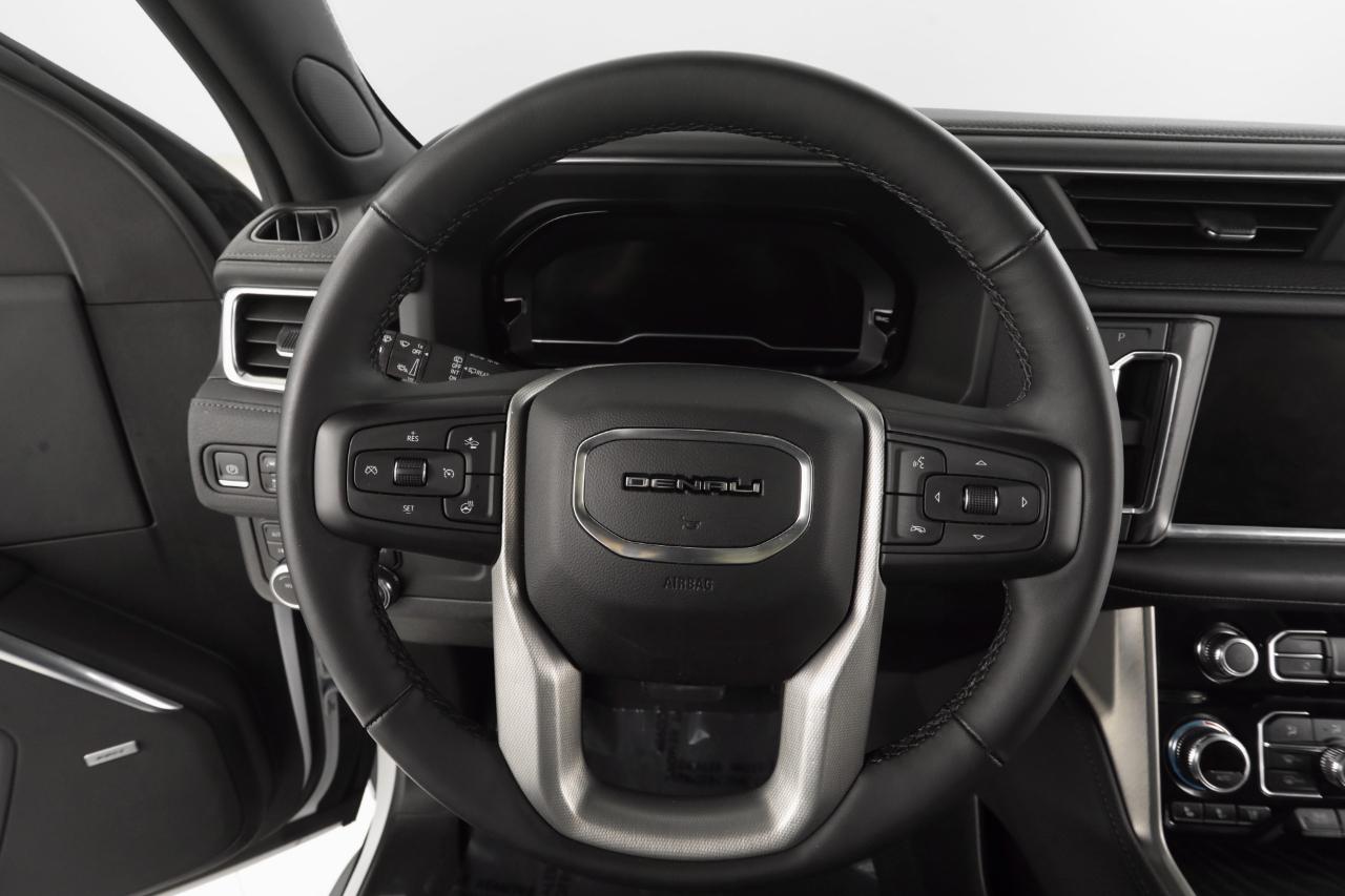 GMC Yukon XL Denali 4WD 2023