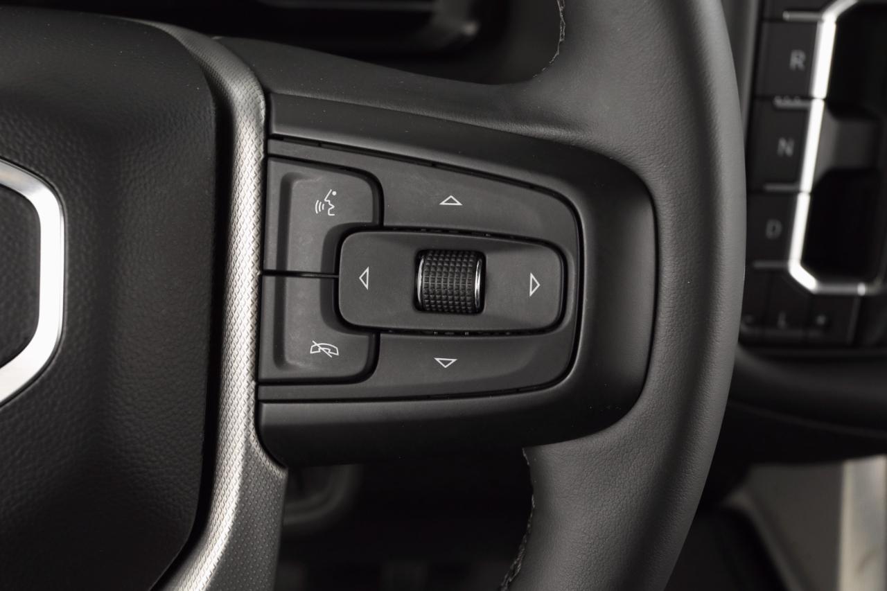 GMC Yukon XL Denali 4WD 2023