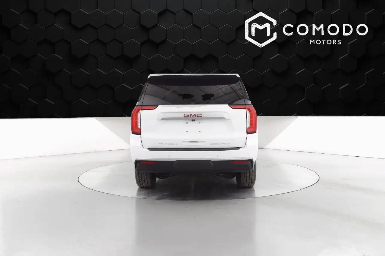 GMC Yukon XL Denali 4WD 2023