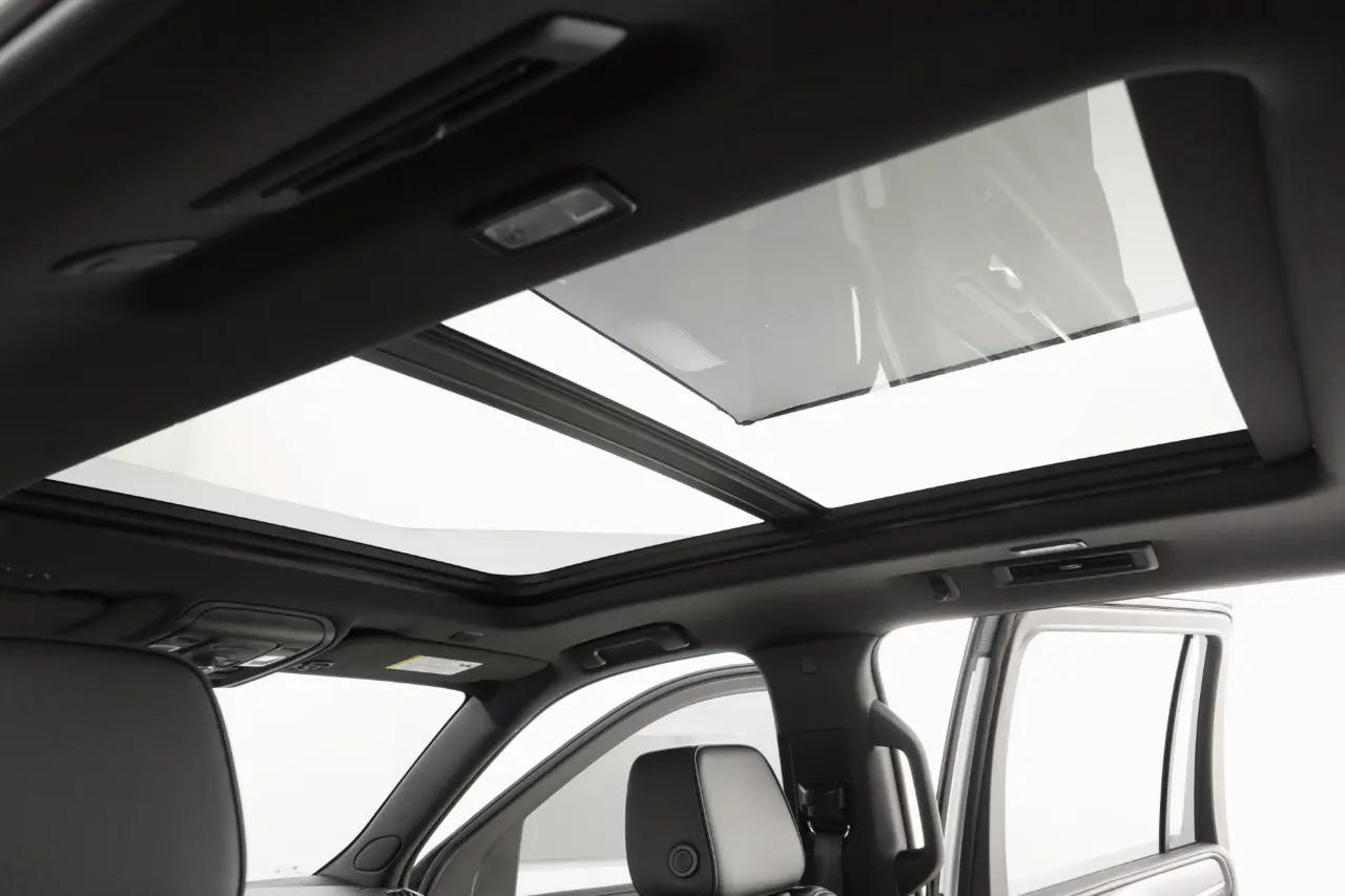 GMC Yukon XL Denali 4WD 2023