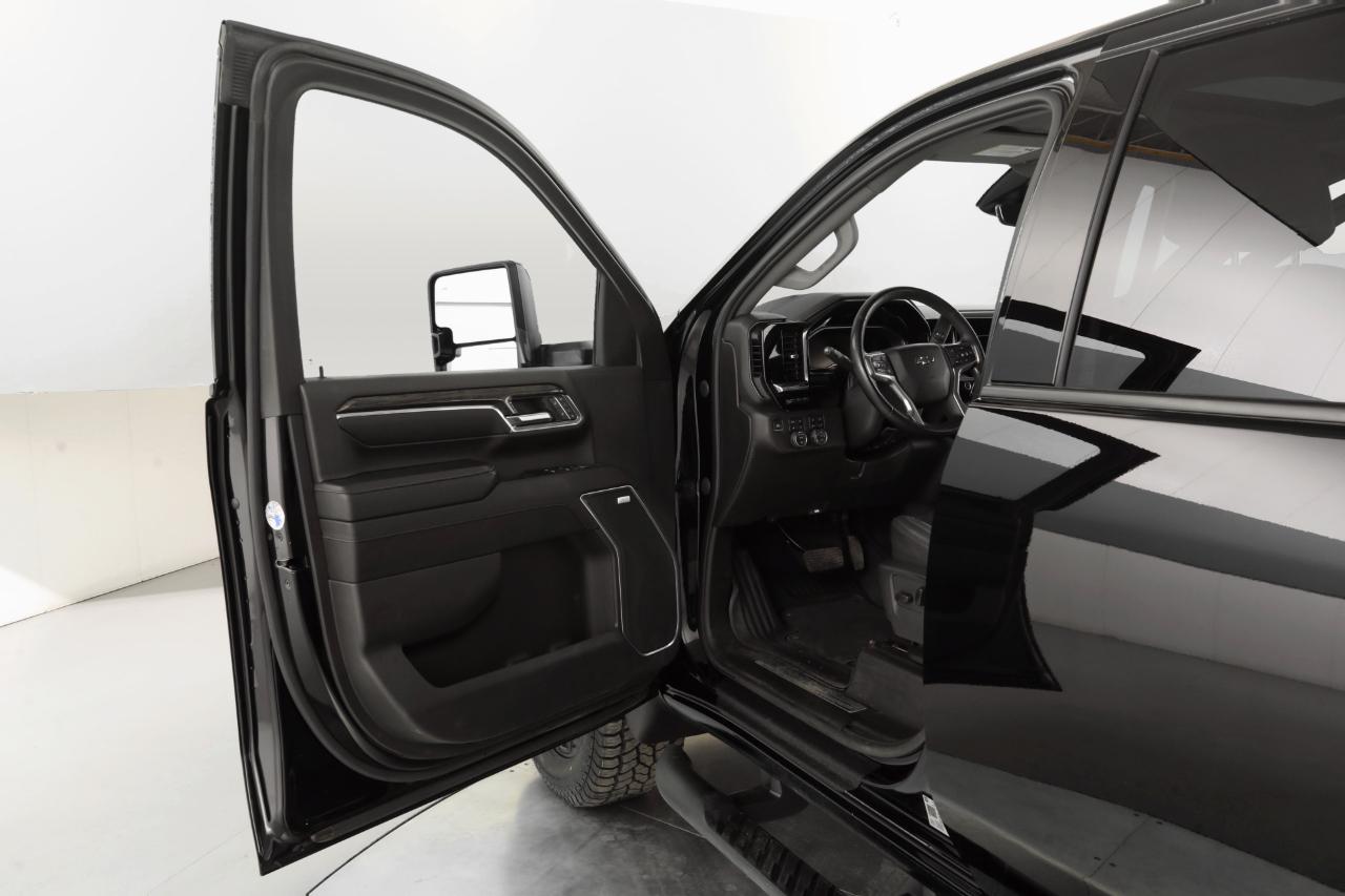 Chevrolet Silverado 2500HD LTZ Crew Cab 4WD 2024