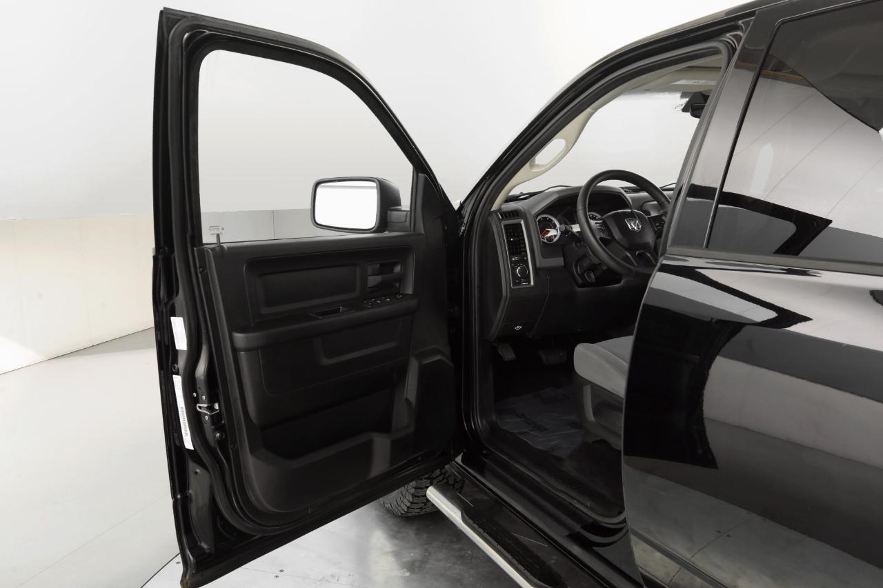 RAM 1500 SLT Crew Cab 4WD 2013