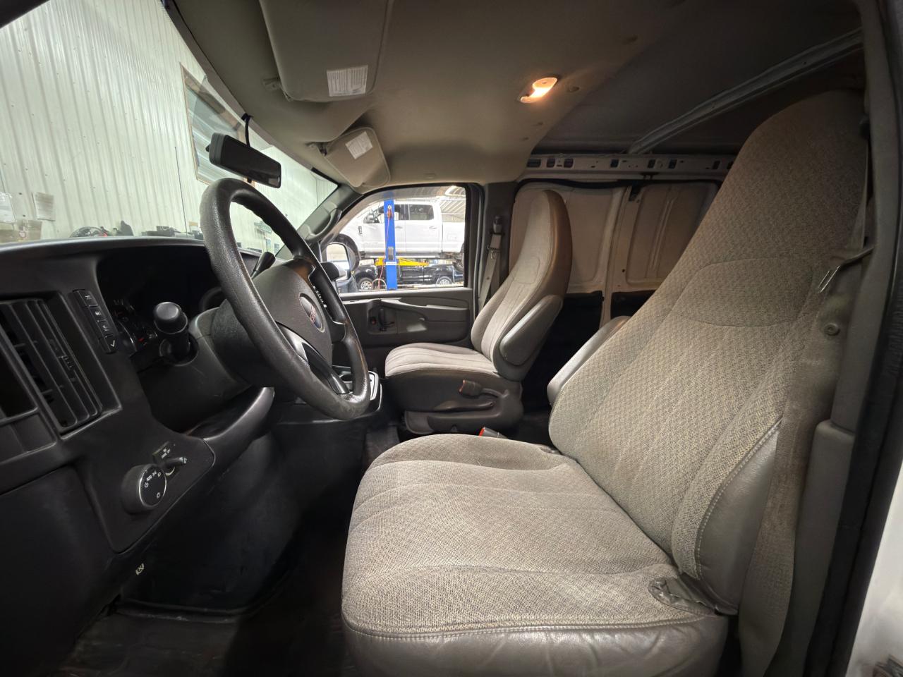 GMC Savana G1500 Cargo 2014