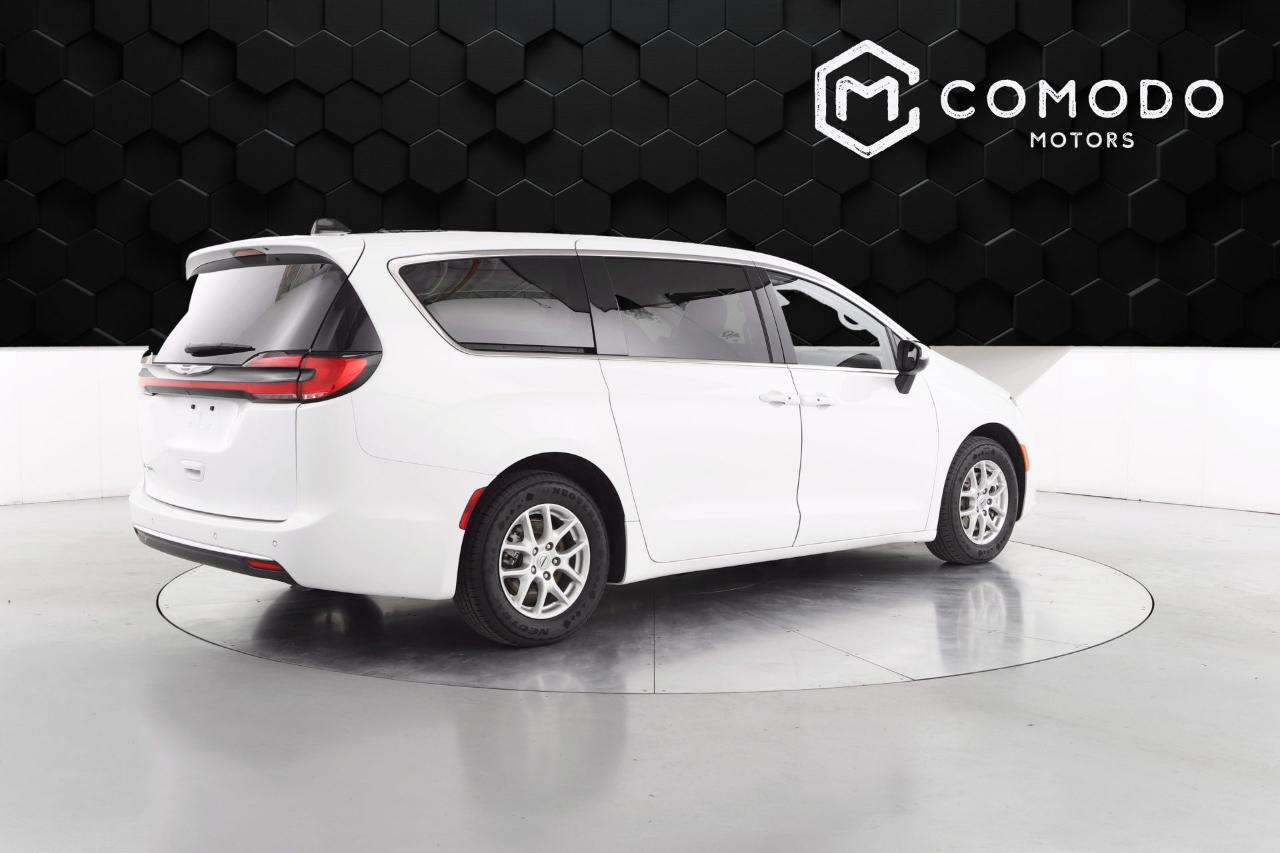 Chrysler Pacifica Touring L 2023