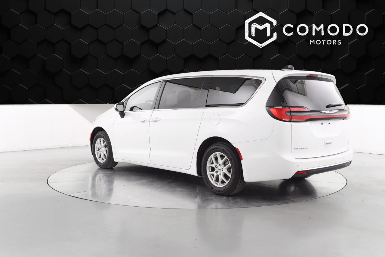 Chrysler Pacifica Touring L 2023