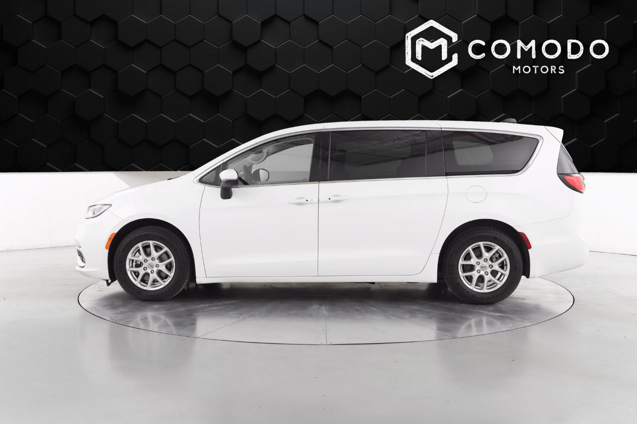 Chrysler Pacifica Touring L 2023