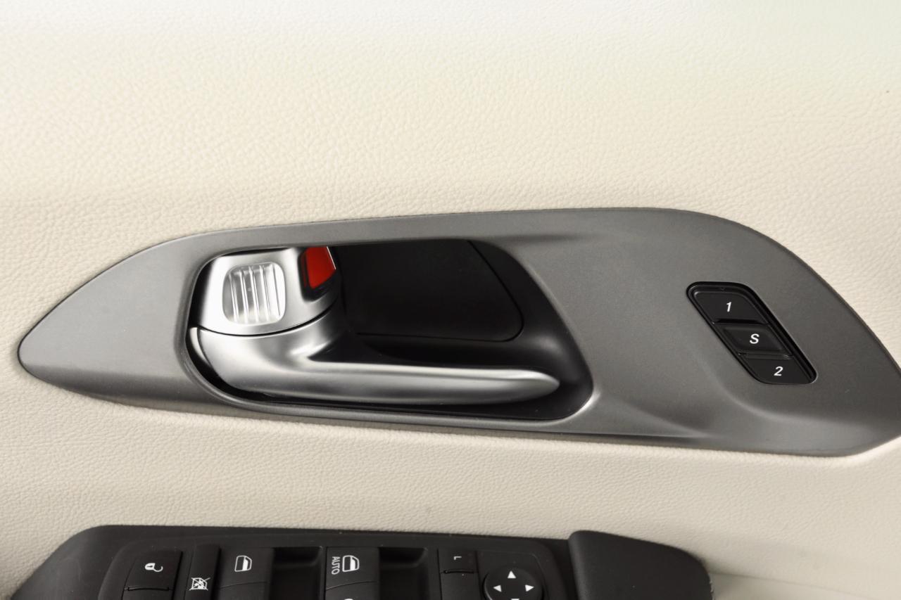 Chrysler Pacifica Touring L 2023