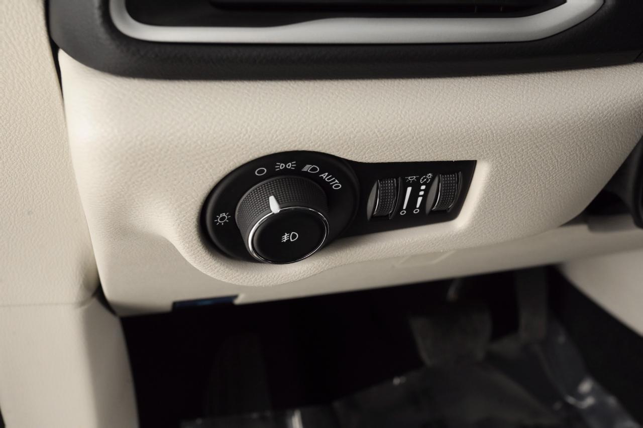 Chrysler Pacifica Touring L 2023