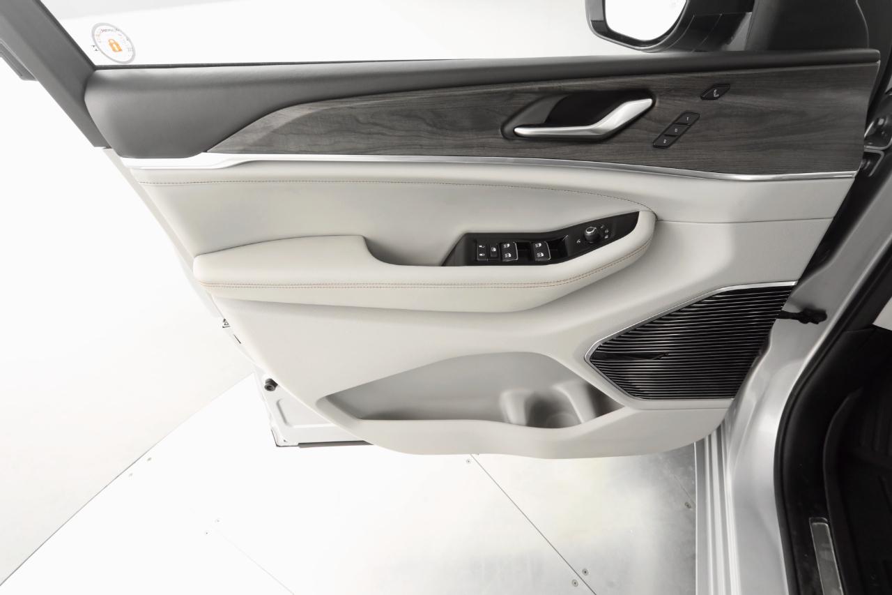 Jeep Grand Cherokee L Overland 4WD 2022