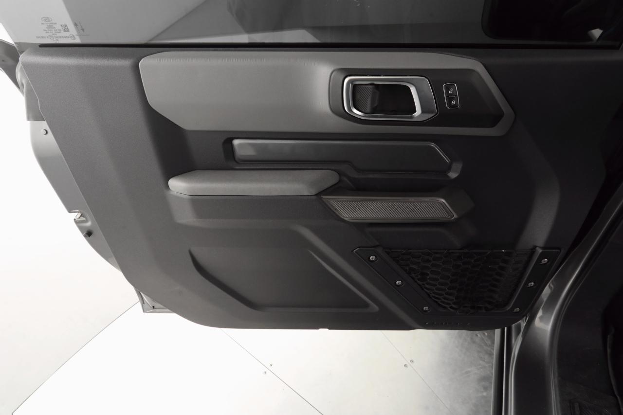 Ford Bronco Black Diamond 2-Door 2023