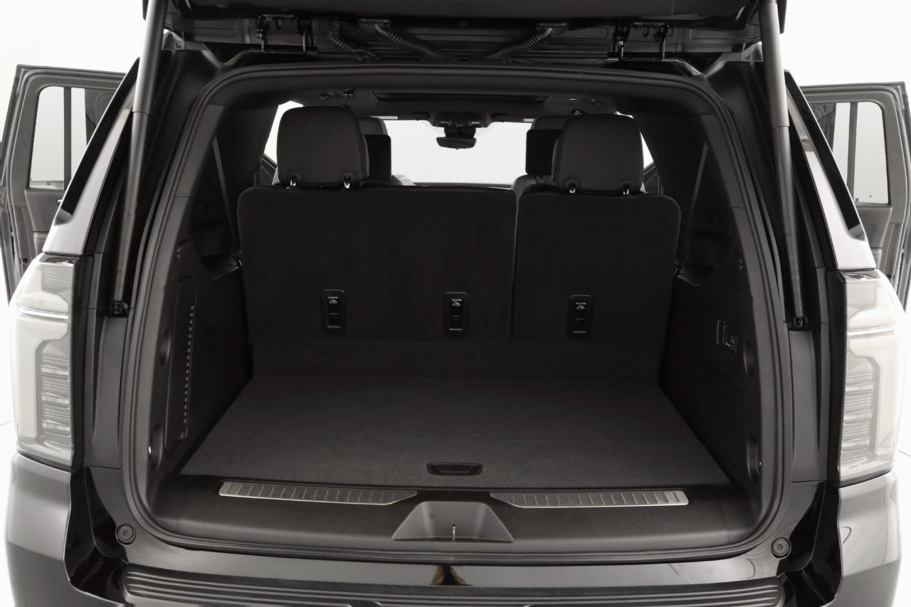 Chevrolet Suburban High Country 4WD 2025
