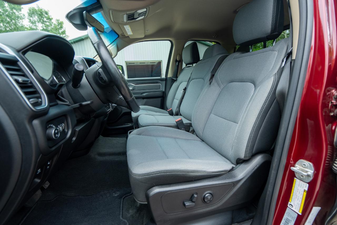 RAM 1500 Big Horn Quad Cab 4WD 2019