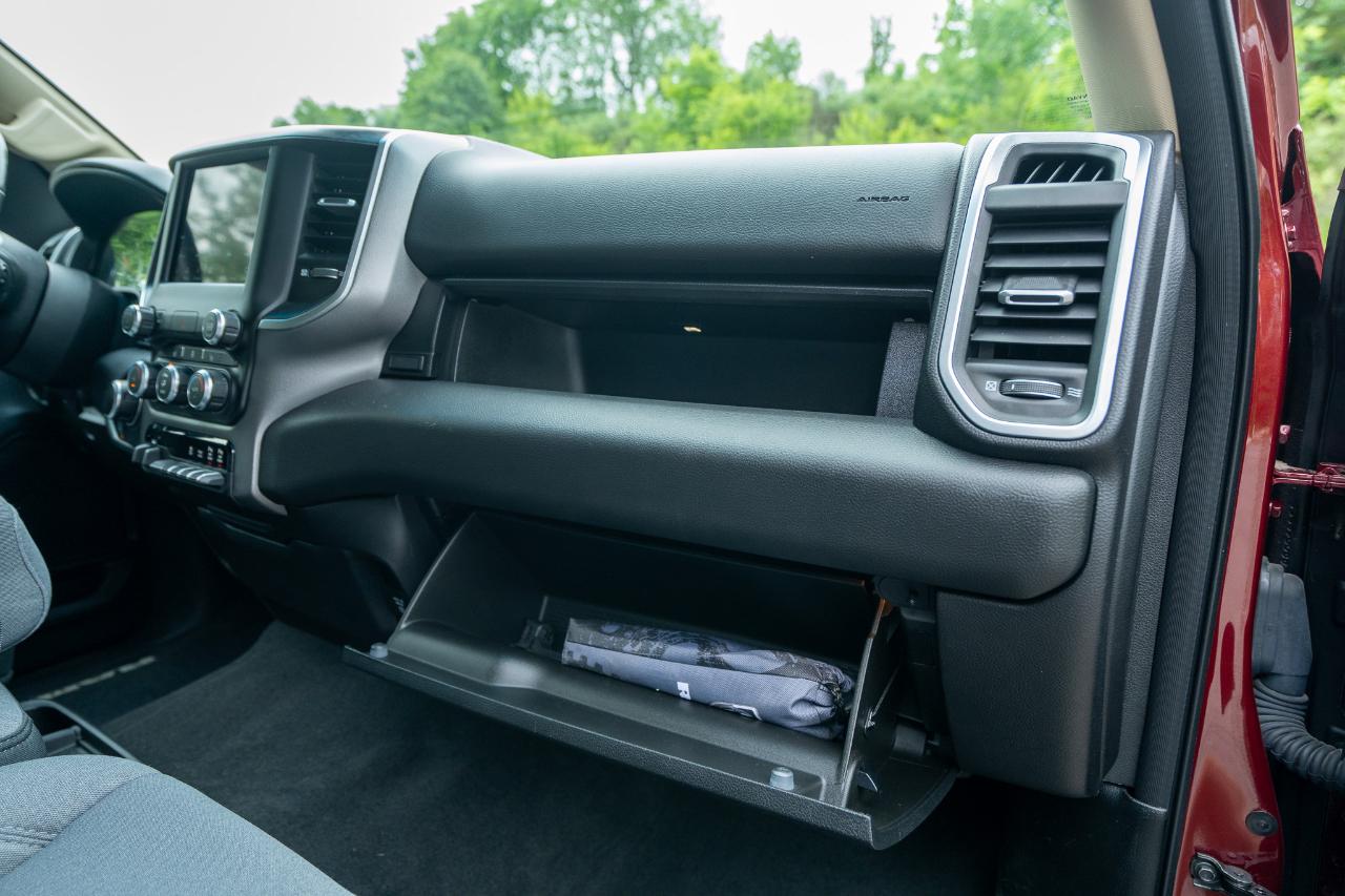 RAM 1500 Big Horn Quad Cab 4WD 2019