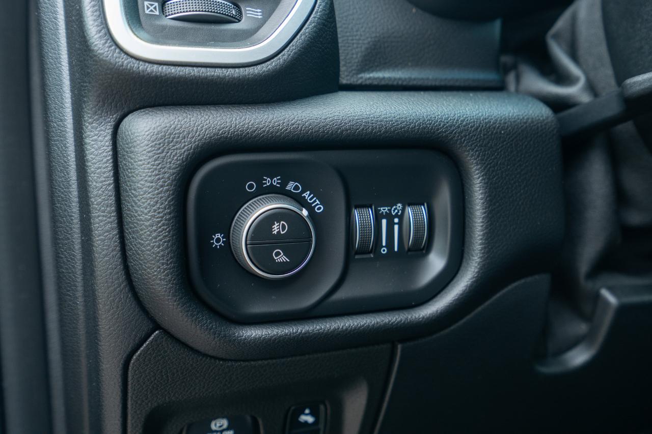 RAM 1500 Big Horn Quad Cab 4WD 2019